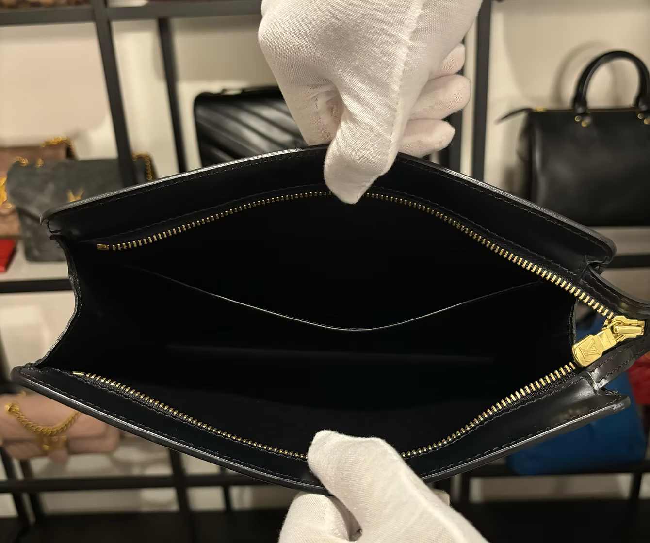 Louis Vuitton Pochette