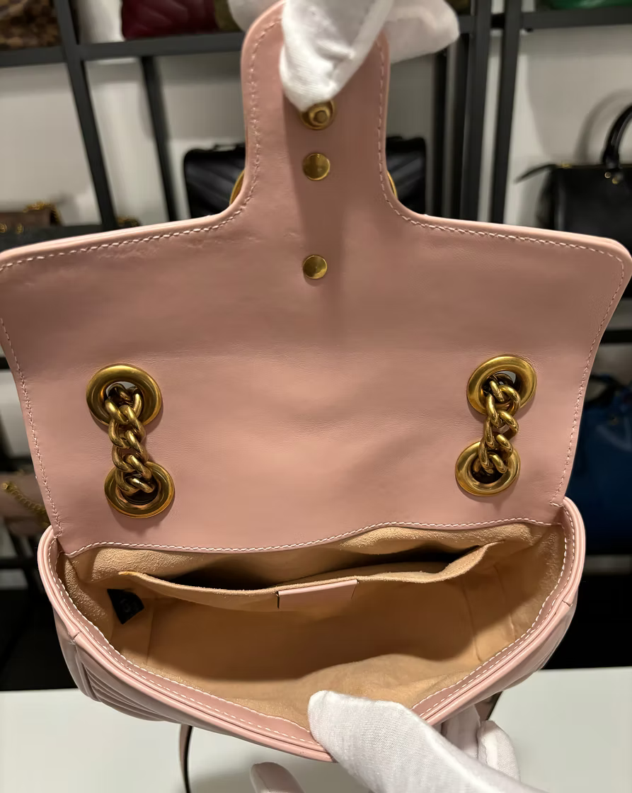 GUCCI GG Small Marmont Bag In Chevron Leather