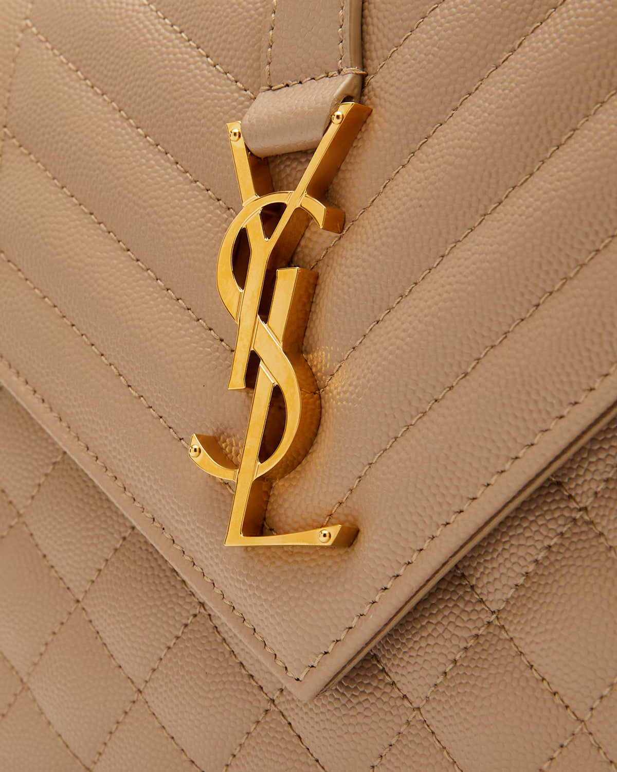 SAINT LAURENT Medium Envelope Bag In Quilted Grain De Poudre Calfskin Leather | Dark Beige