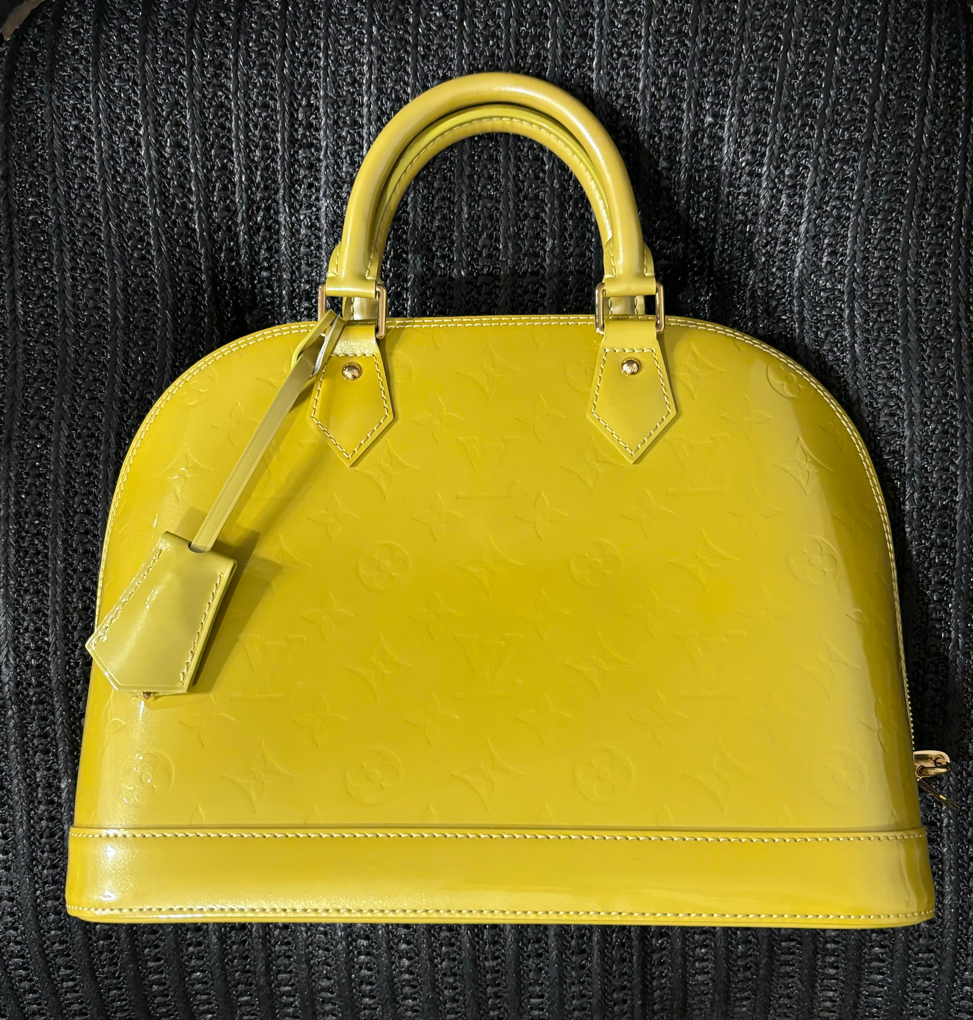 Louis Vuitton Alma PM Image 0