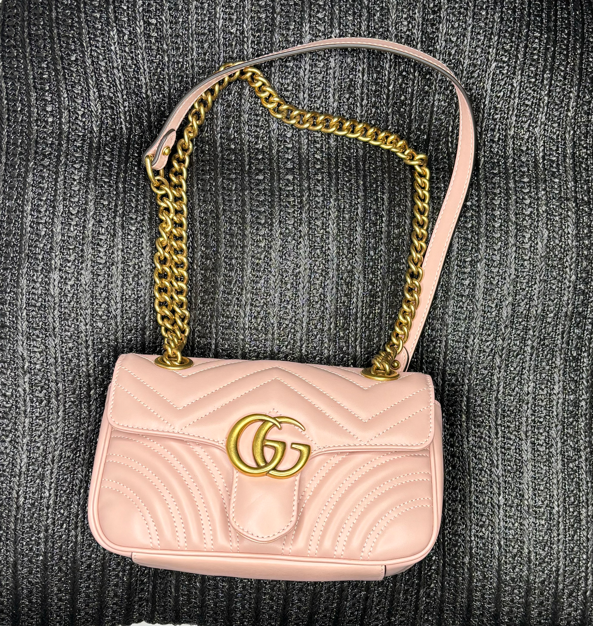 Gucci GG Marmont Shoulder Bag